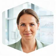 Finanzanalystin in einem hellen Büro in Dorsten mit digitalem Finanz-Dashboard